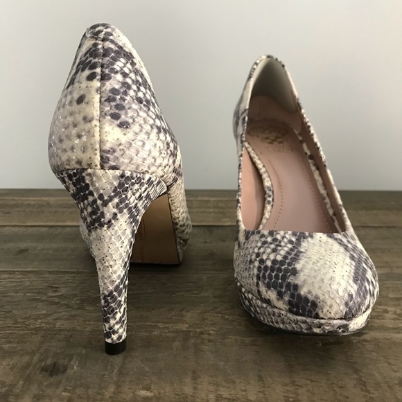 Vince Camuto Snake Pumps - Picture 4 of 6